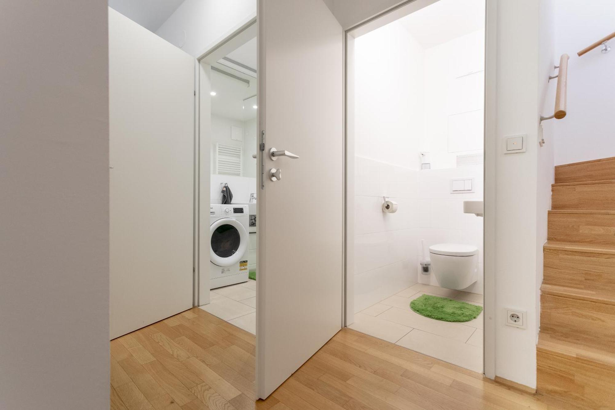 Private Room With Ac- Microwave, Personal Fridge & Metro Access - 7 Min To Center Wien Exterior foto