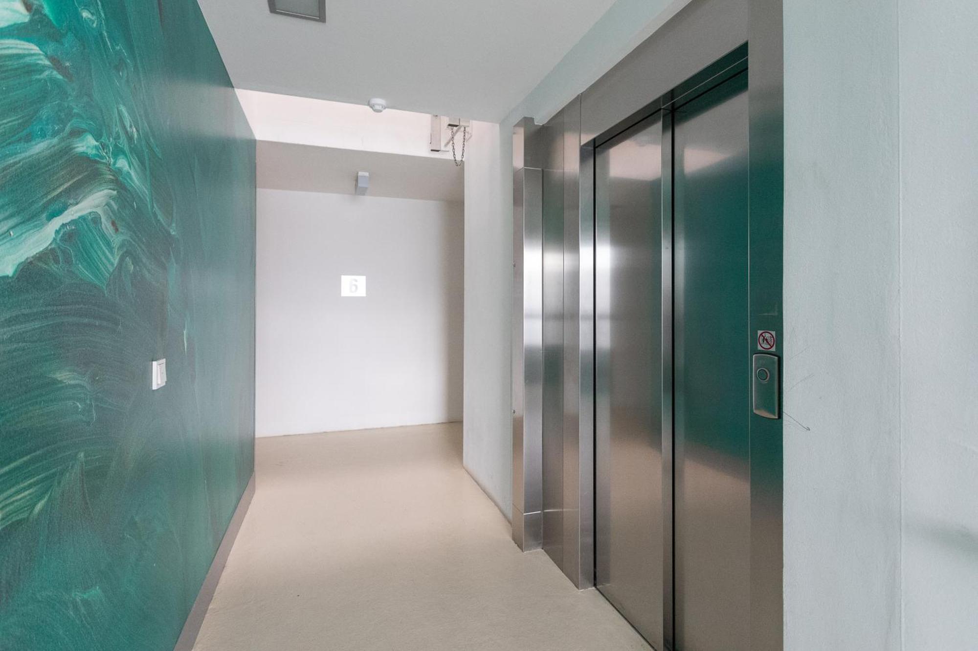 Private Room With Ac- Microwave, Personal Fridge & Metro Access - 7 Min To Center Wien Exterior foto