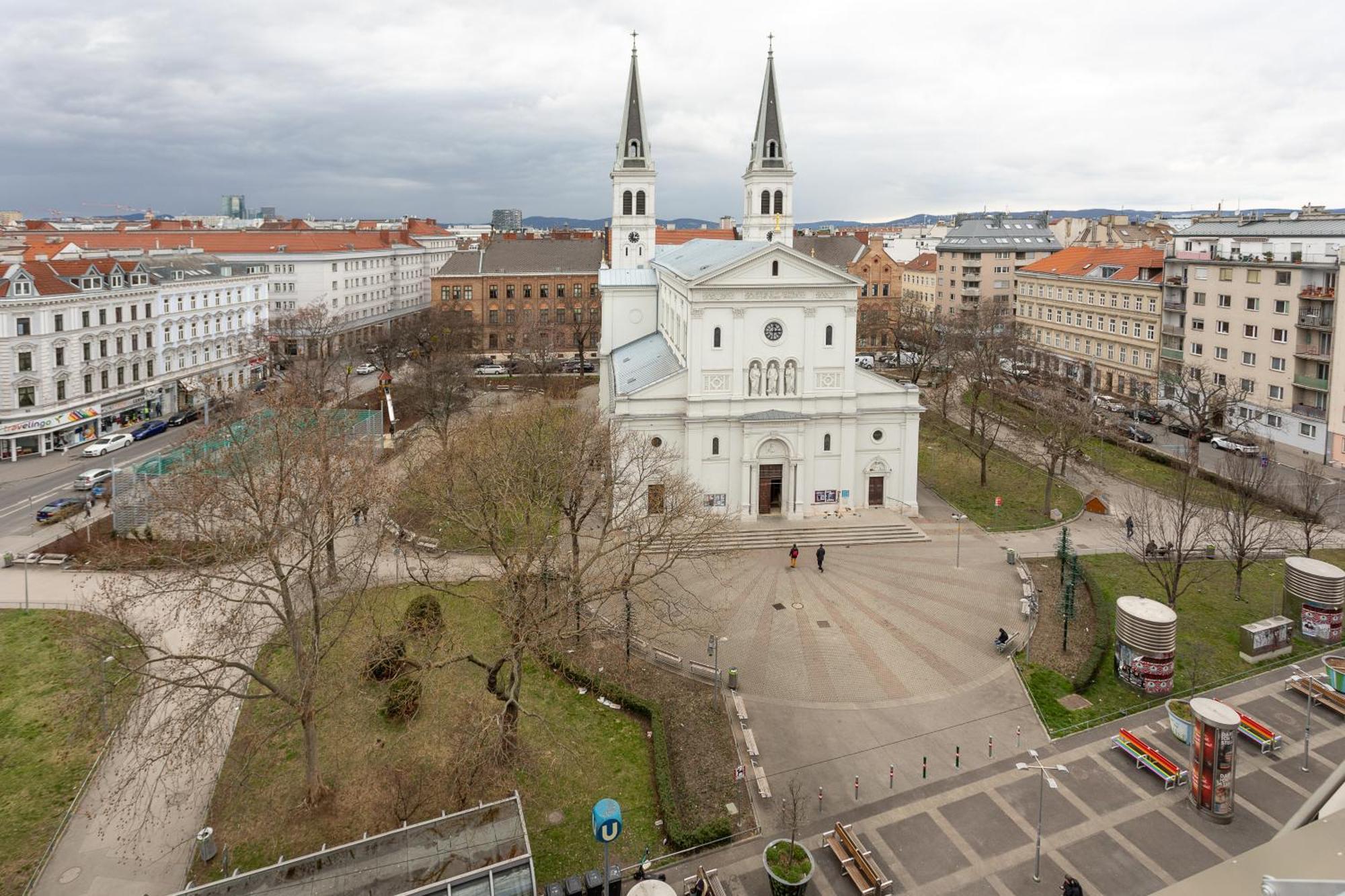 Private Room With Ac- Microwave, Personal Fridge & Metro Access - 7 Min To Center Wien Exterior foto